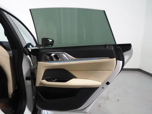 Used 2024 BMW i4 eDrive35 w/ Premium Package RWD image 69