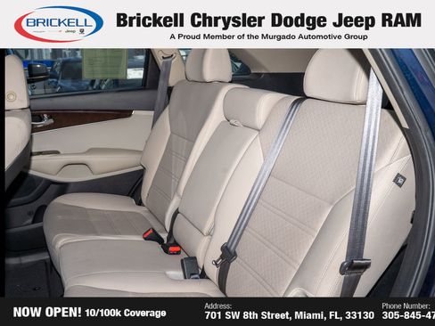 Used 2018 Kia Sorento LX image 16