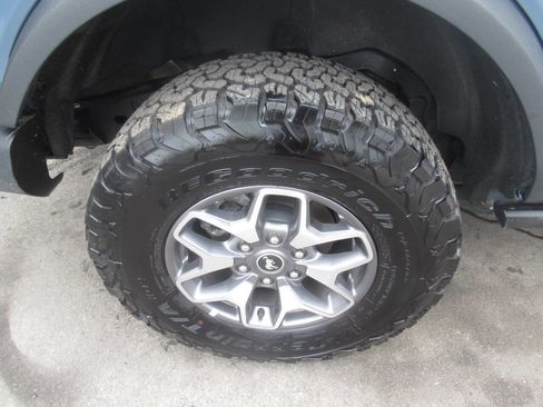 Used 2025 Ford Bronco Badlands AWD/4WD image 6