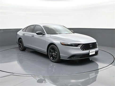 New 2025 Honda Accord SE image 19