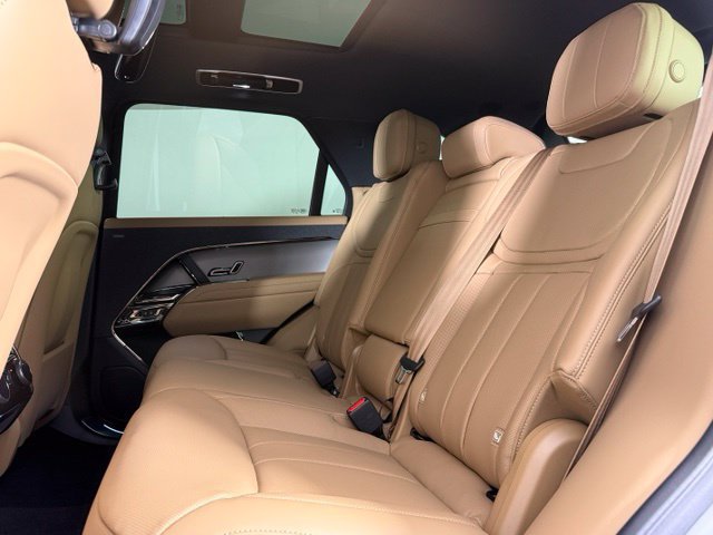 New 2026 Land Rover Range Rover Sport SE AWD/4WD image 24
