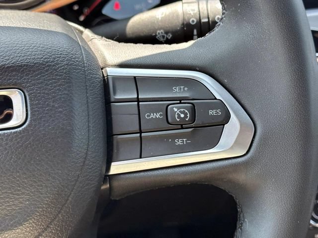 Used 2023 Jeep Compass Latitude w/ Convenience Group AWD/4WD image 21