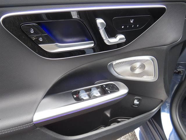 Used 2026 Mercedes-Benz C 300 4MATIC Sedan image 9