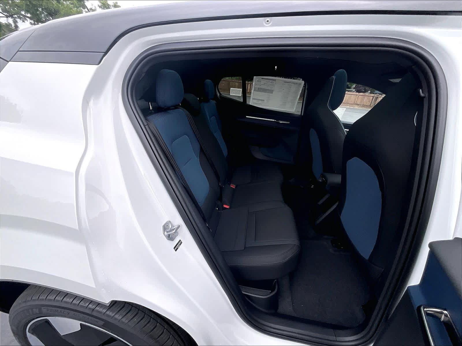 New 2026 Volvo EX30 Plus w/ Protection Package Premier AWD/4WD image 27