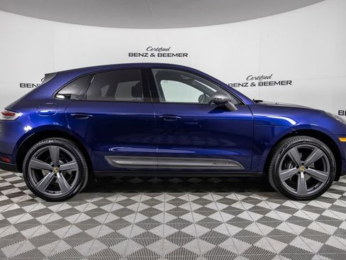 Used 2025 Porsche Macan AWD/4WD image 4