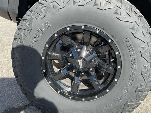 Used 2022 Jeep Gladiator Sport image 21