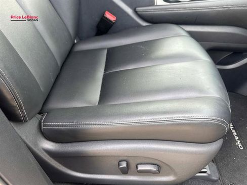 Used 2023 Nissan Murano SV FWD image 10