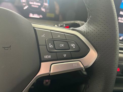 New 2026 Volkswagen Tiguan SE R-Line AWD/4WD image 22