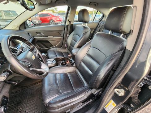 Used 2013 Chevrolet Cruze LTZ image 14