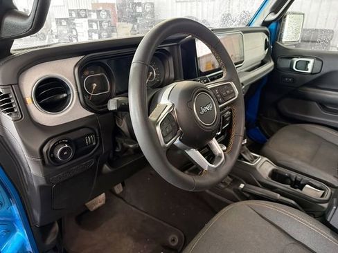 Used 2024 Jeep Wrangler Sahara w/ Safety Group AWD/4WD image 8