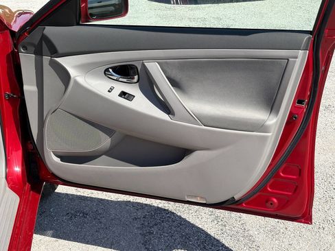 Used 2007 Toyota Camry LE image 19