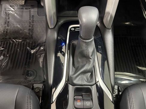 Used 2024 Toyota Corolla Cross XSE w/ Convenience Package image 22