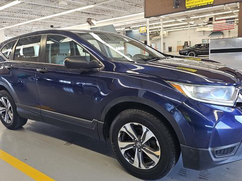 Used 2019 Honda CR-V LX image 3