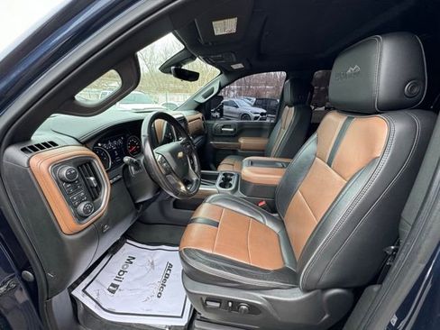 Used 2021 Chevrolet Silverado 2500 High Country image 9