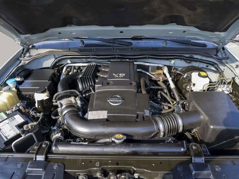 Used 2019 Nissan Frontier SL image 32