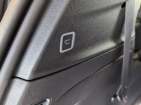 New 2026 Chrysler Voyager LX image 32