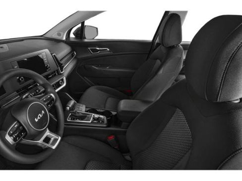 Certified 2025 Kia Sportage LX FWD image 11