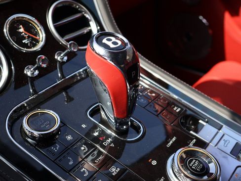 Certified 2024 Bentley Continental GT V8 AWD/4WD image 20