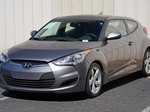 Used 2012 Hyundai Veloster FWD image 38