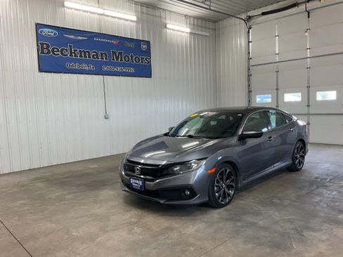 Used 2021 Honda Civic Sport image 1