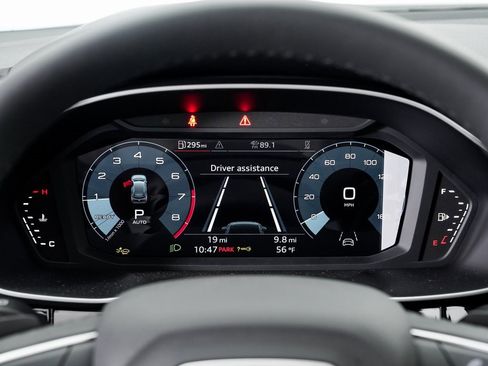 New 2025 Audi Q3 2.0T Premium image 14