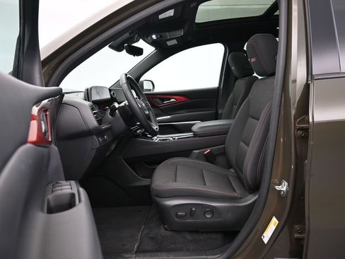 Used 2024 Chevrolet Traverse Z71 w/ Enhanced Driving Package image 34