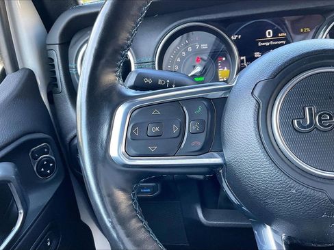 Certified 2023 Jeep Wrangler Unlimited Rubicon 4xe w/ Cold Weather Group AWD/4WD image 29
