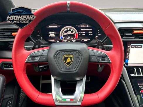 Used 2021 Lamborghini Urus AWD/4WD image 18