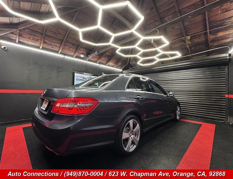 Used 2011 Mercedes-Benz E 350 Sedan image 3
