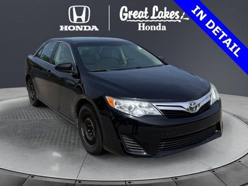 Used 2012 Toyota Camry LE FWD image 1