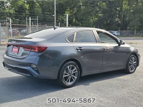 Used 2022 Kia Forte LXS FWD image 5