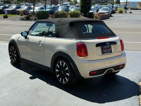 Used 2019 MINI Cooper S w/ Signature Upholstery Package FWD image 14