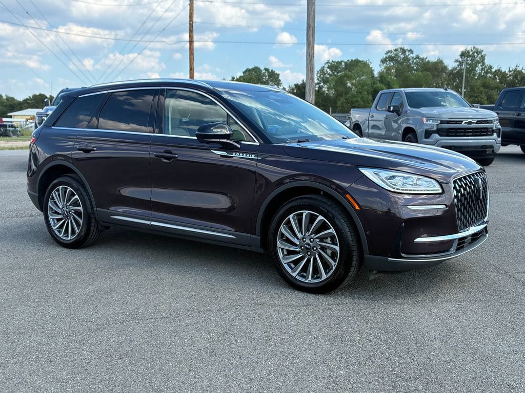 Used 2023 Lincoln Corsair Reserve w/ Equipment Group 202A AWD/4WD image 1