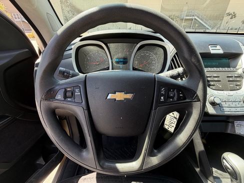 Used 2015 Chevrolet Equinox LS FWD image 19