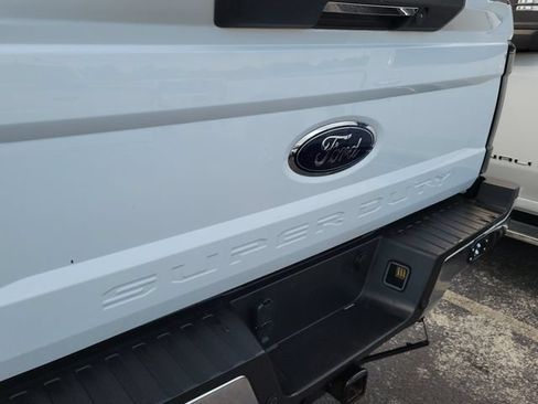 Used 2019 Ford F250 Lariat w/ Lariat Ultimate Package AWD/4WD image 6