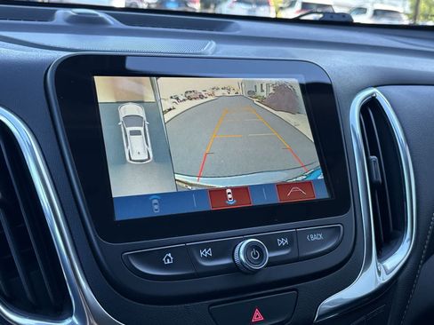 Used 2018 Chevrolet Equinox Premier FWD image 21