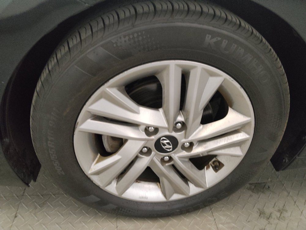 Used 2020 Hyundai Elantra Value Edition FWD image 31