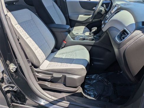 Used 2023 Chevrolet Equinox LT image 29