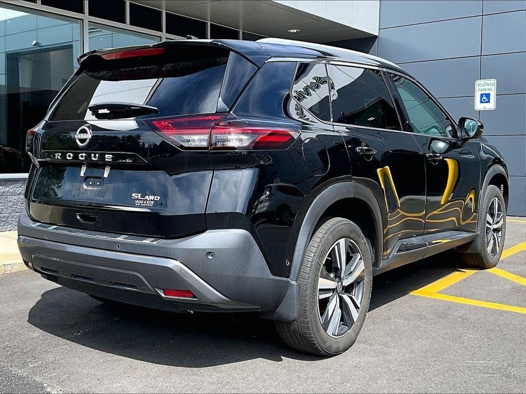 Used 2023 Nissan Rogue SL w/ SL Premium Package AWD/4WD image 4