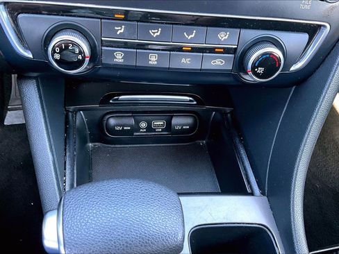 Used 2020 Kia Optima LX image 21