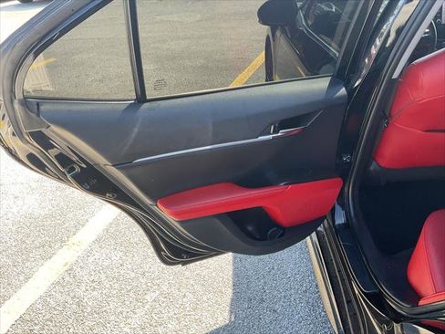 Used 2022 Toyota Camry XSE image 19