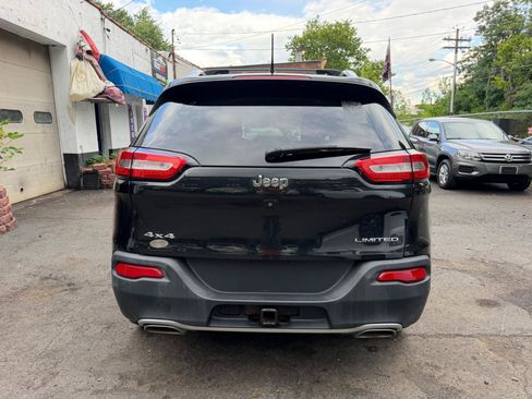 Used 2015 Jeep Cherokee Limited w/ Luxury Group AWD/4WD image 8