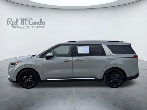 Used 2023 Kia Carnival SX Prestige image 2