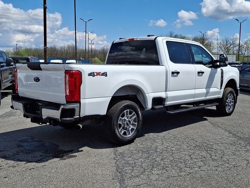 Used 2025 Ford F250 XLT w/ Snow Plow Prep Package AWD/4WD image 6