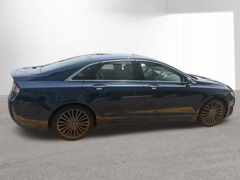 Used 2017 Lincoln MKZ Reserve FWD image 11