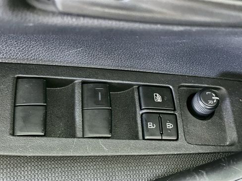 Used 2024 Toyota Corolla LE FWD image 15