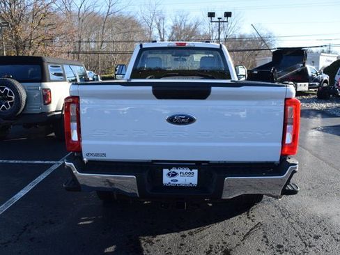 New 2026 Ford F250 XL w/ XL Chrome Package image 3