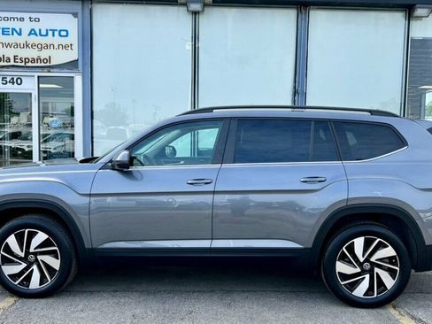 Used 2024 Volkswagen Atlas SE AWD/4WD image 32