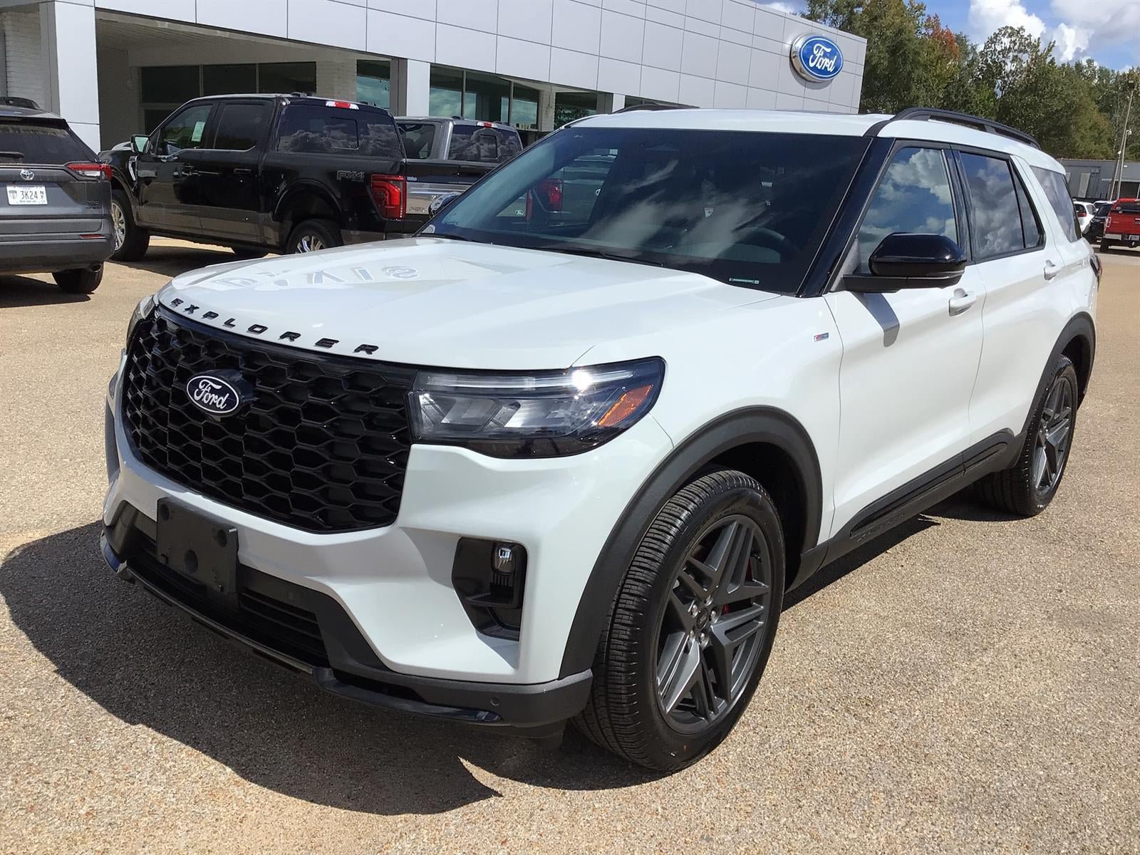 New 2027 Ford Explorer ST-Line w/ Premium Package AWD/4WD image 5