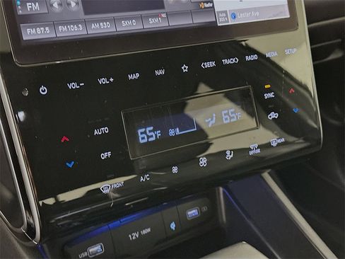 Used 2022 Hyundai Santa Cruz Limited image 18